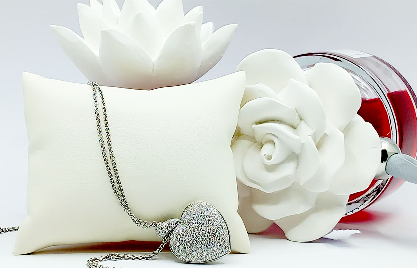 Collana con ciondolo a forma di cuore