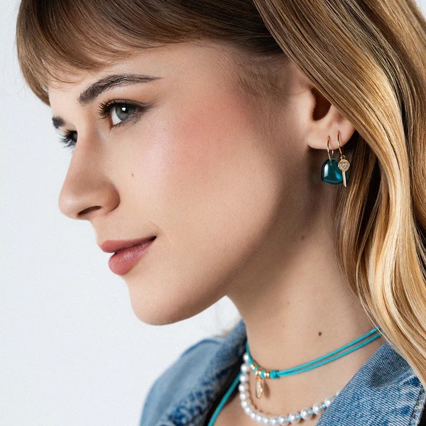 RueDesMille Charm Bar 