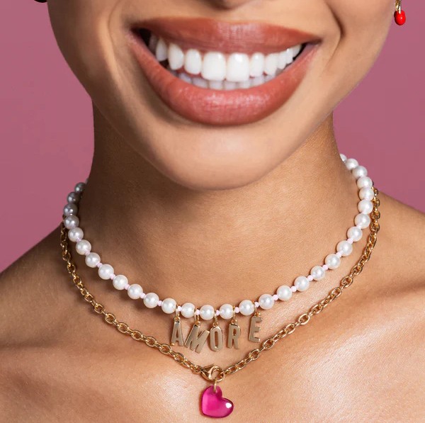 RueDesMille Charm Bar 