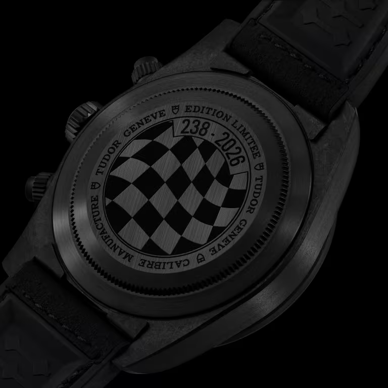 Il nuovo Black Bay Chrono “Carbon 26”