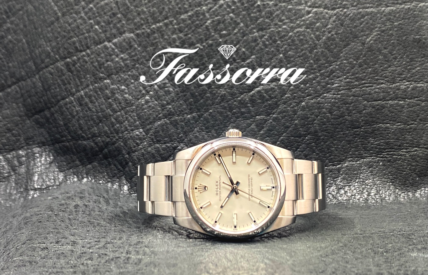 Rolex Oyster Perpetual 114200