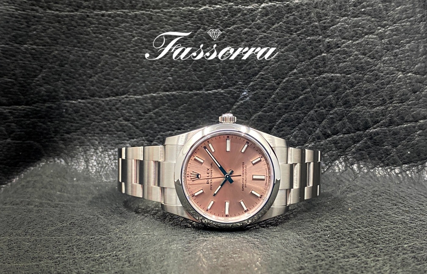 Rolex OYSTER PERPETUAL 124200