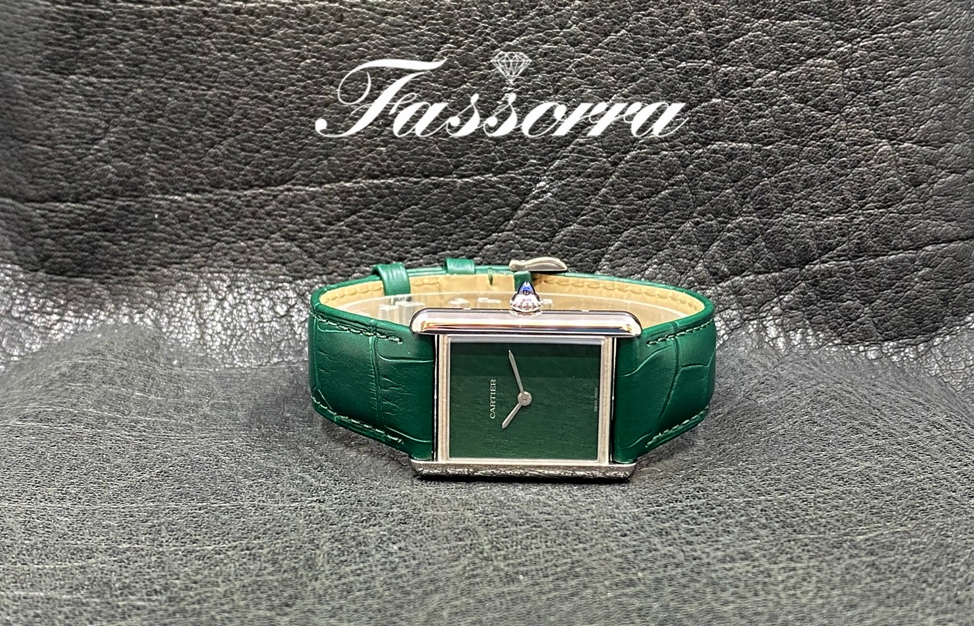 Cartier Tank Must